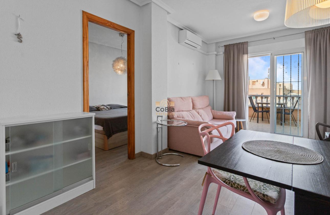 Herverkoop - Apartment - Top Floor Apartment - Torrevieja