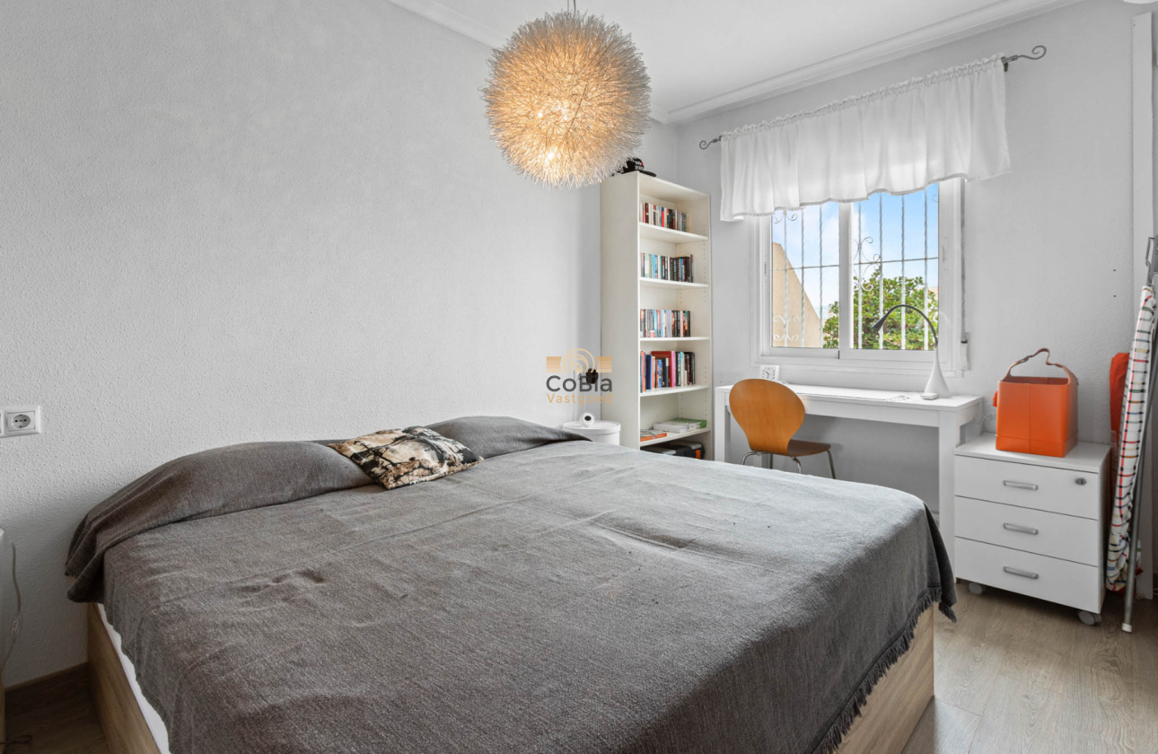 Herverkoop - Apartment - Top Floor Apartment - Torrevieja