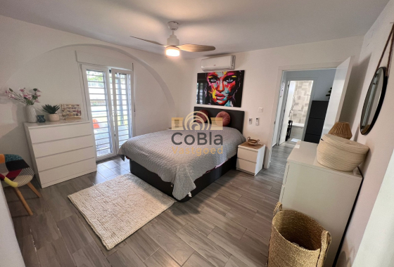 Herverkoop - Finca Country Property - Elche Pedanías - La Marina