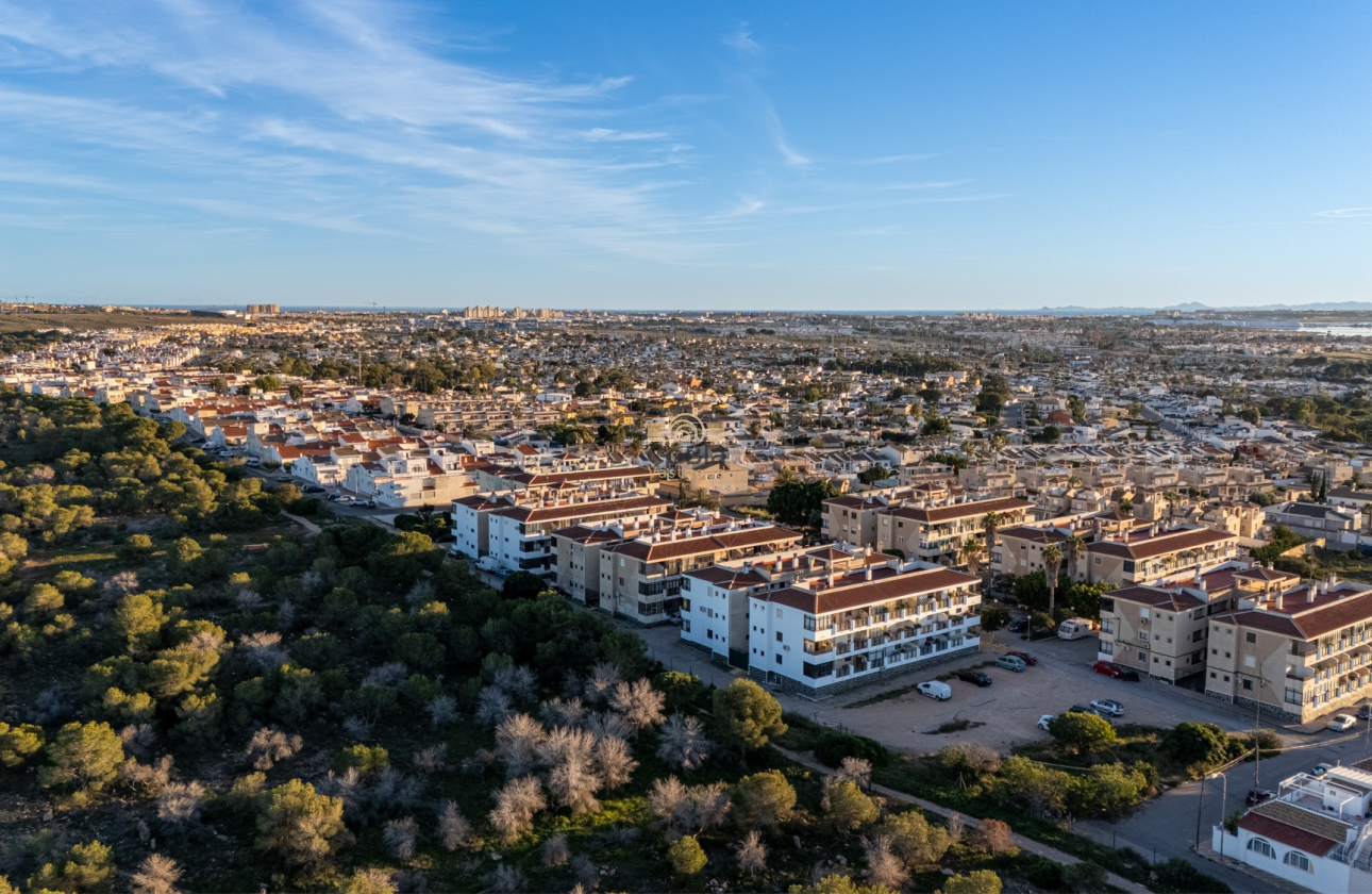 Herverkoop - Apartment flat - Torrevieja - La Siesta