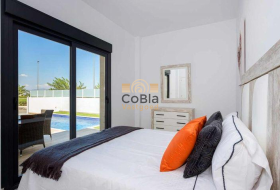 Neue Gebäude - Villa - Daya Nueva - Center