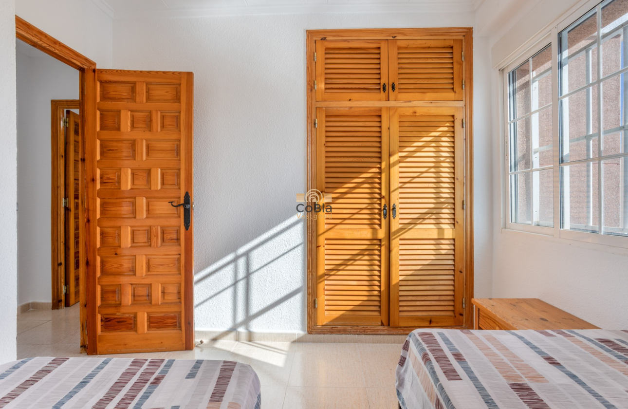 Revente - Detached Villa - Torrevieja - Urbanización San Luis