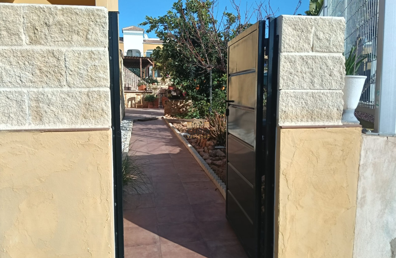 Revente - Apartment flat - Los Montesinos - La Herrada