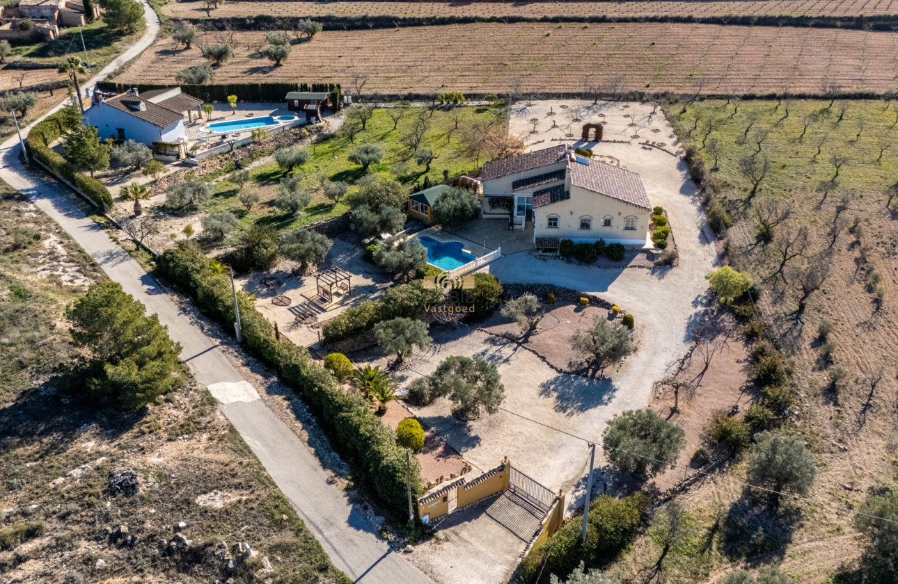 Herverkoop - Finca Country Property - La Zarza
