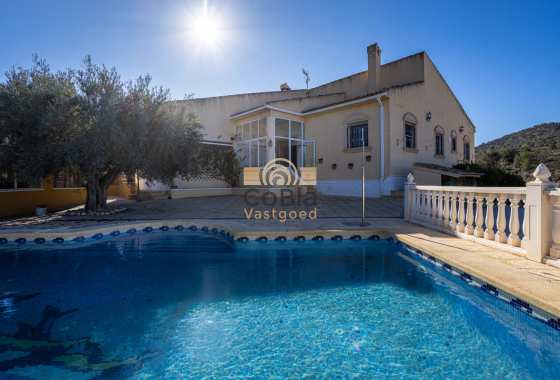 Herverkoop - Finca Country Property - La Zarza