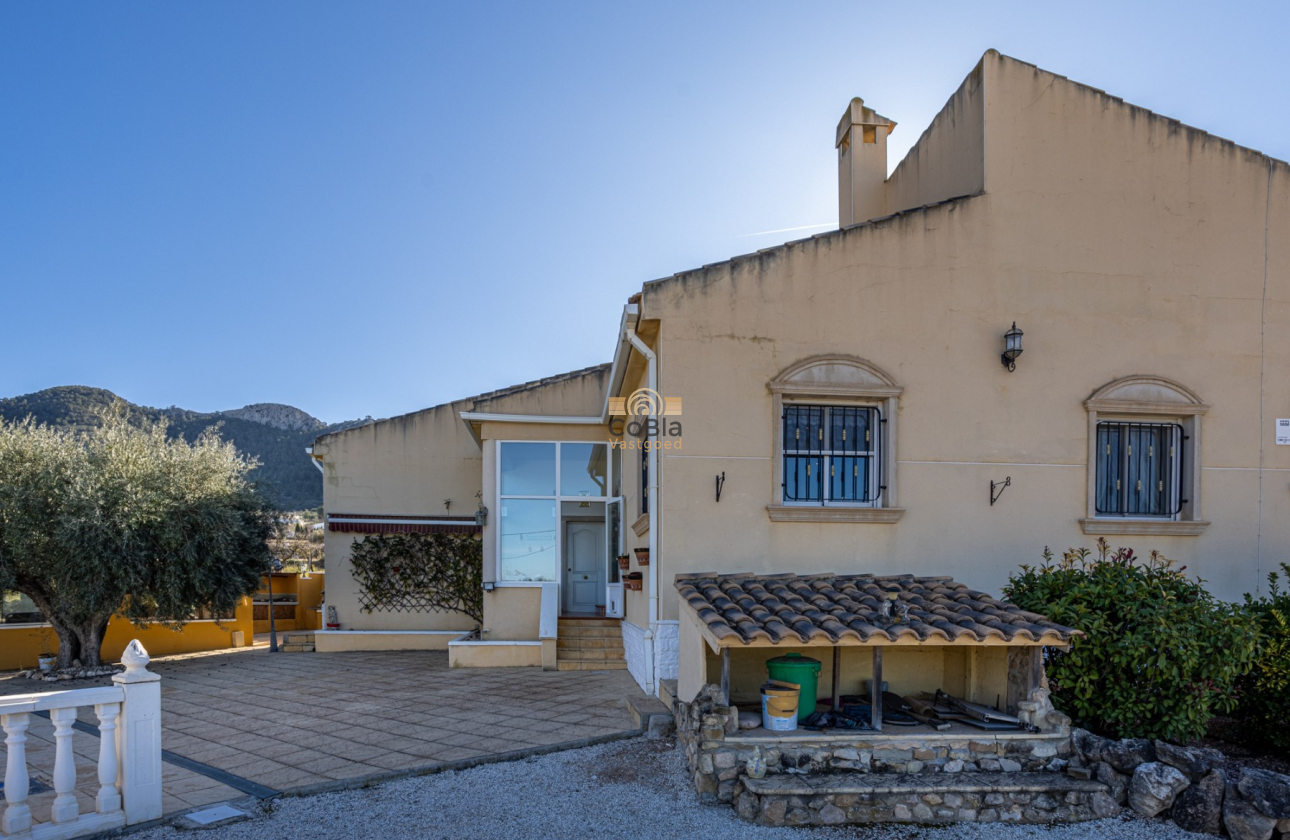 Herverkoop - Finca Country Property - La Zarza