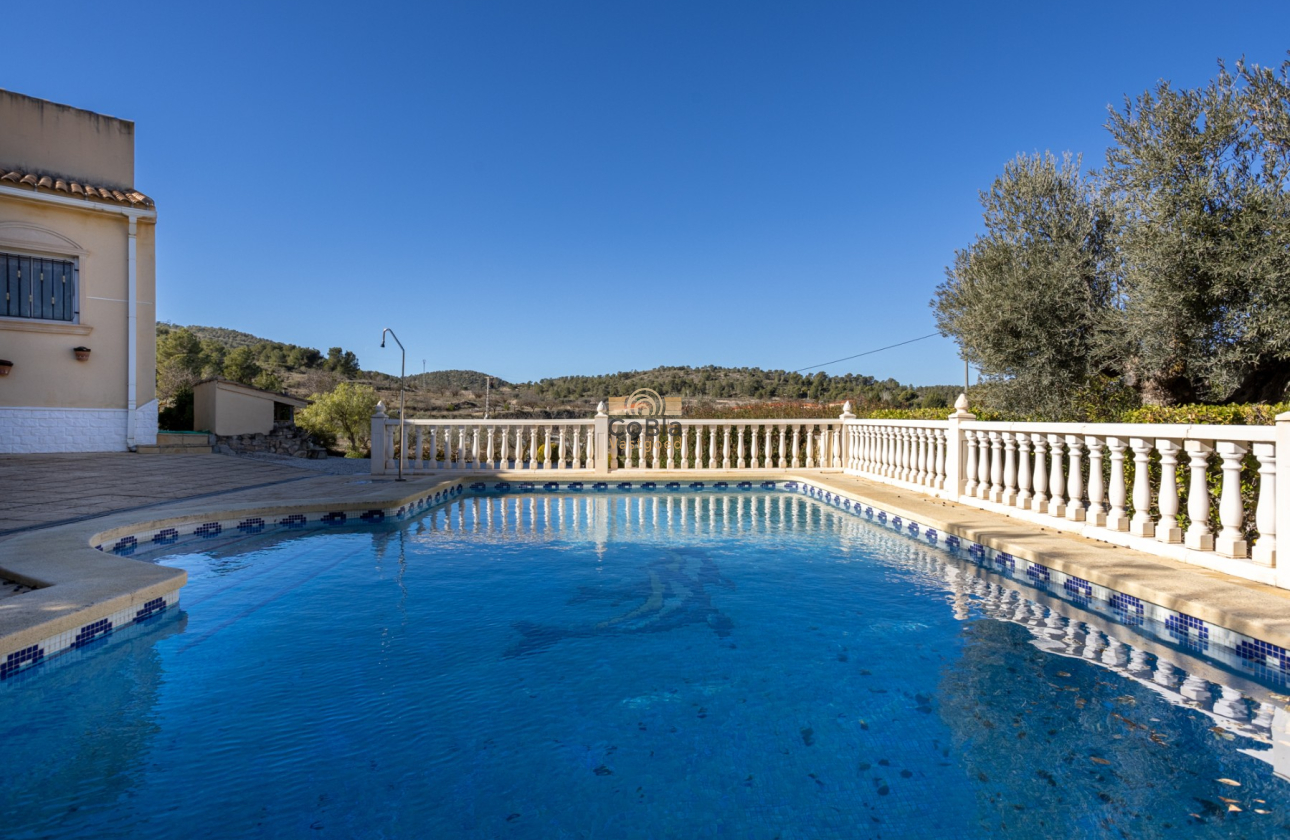 Herverkoop - Finca Country Property - La Zarza